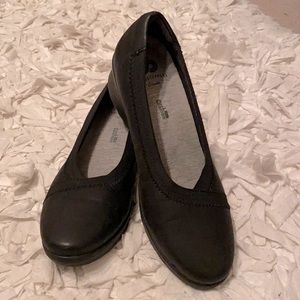 CLOUDSTEPPERS by Clarks size 5 black wedge. Soft upper and flexible sole.